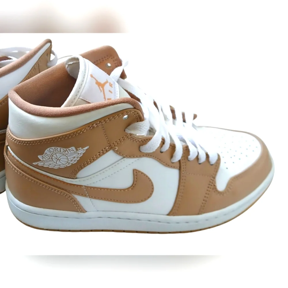 Nike Air Jordan 1 Mid Tan and White- Size 8 Men EUC - Picture 5 of 12
